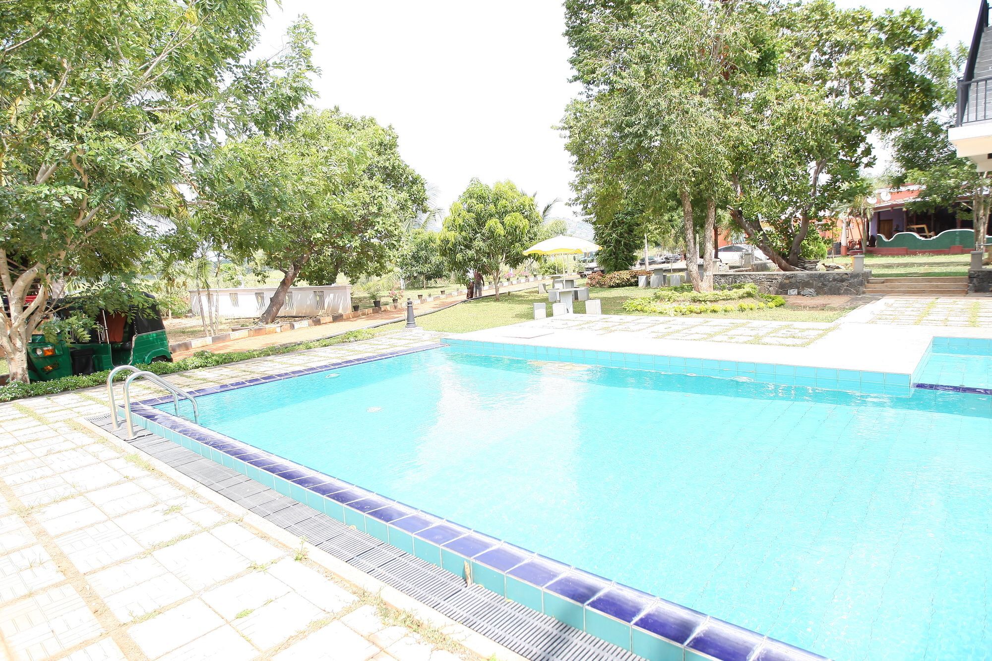 Nilambara Lake View Dambulla Exterior foto
