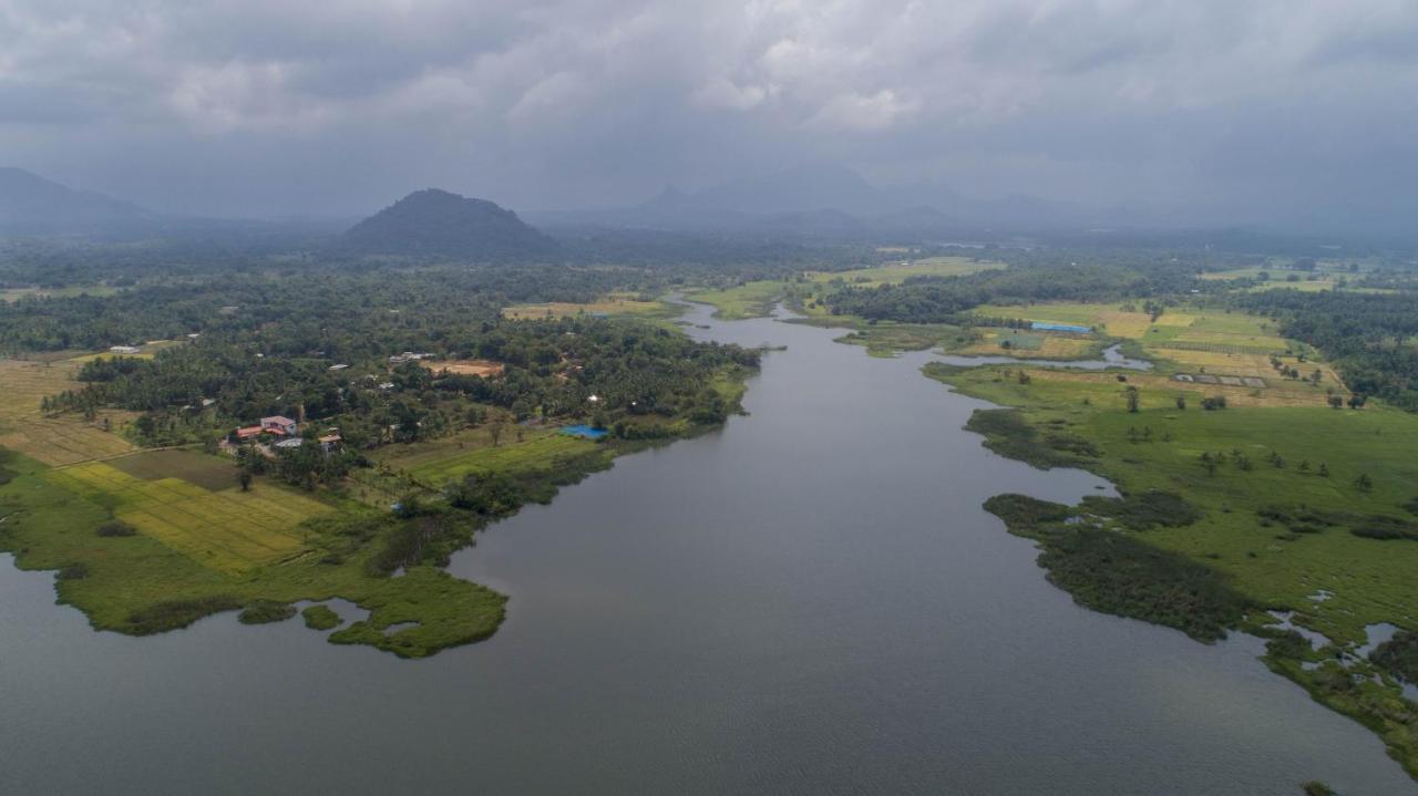 Nilambara Lake View Dambulla Exterior foto